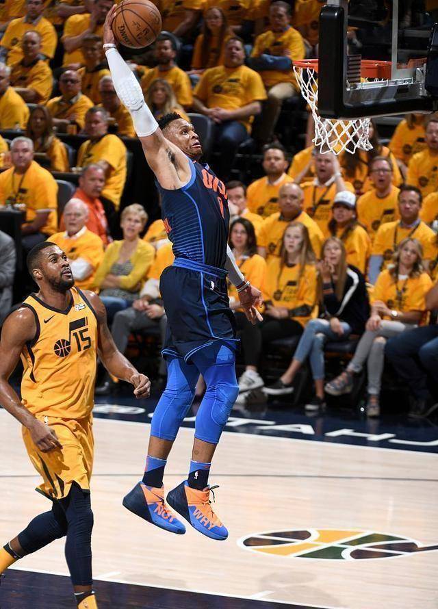 保罗-乔治全场16投2中仅得5分,安东尼也只有7分入账