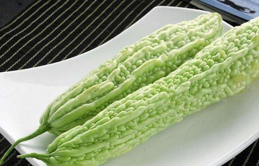 原创常吃生苦瓜会对身体有什么影响呢业内人士是这样解释的