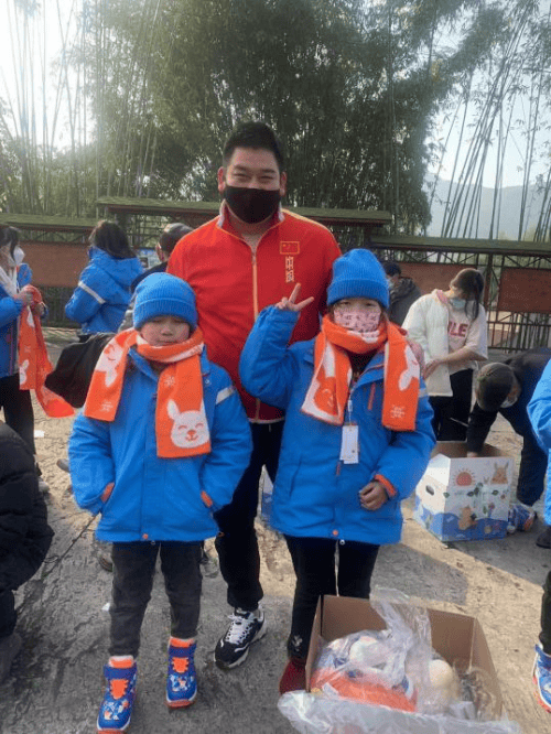 云艺武道携手同心凝聚爱心守护儿童成长