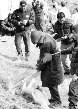 潜逃33年的杀人犯被意外发现,藏身地点出人意料,警方:不会判刑_李春