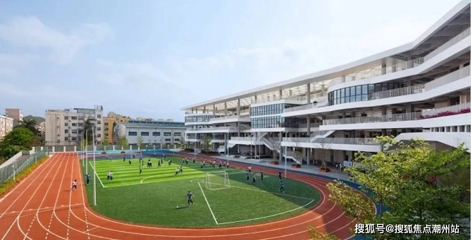 路劲美的隽樾府售楼处配套详情广州路劲美的隽樾府2