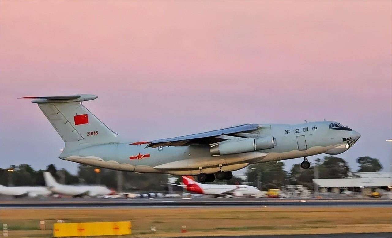 中国研制运40,独创颠覆技术,4发涡扇40暴力推进,600吨全球最强_运输机