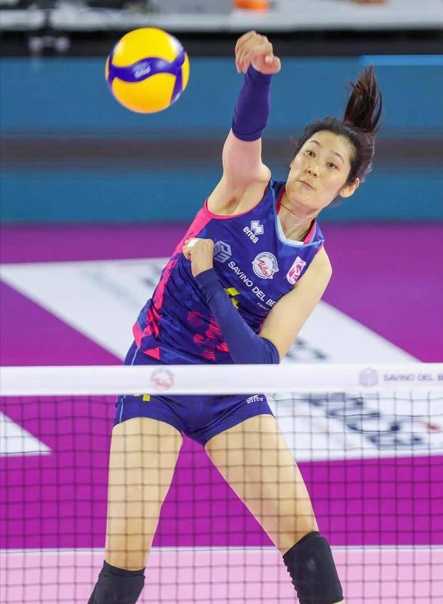 原创海外赛场风采段放出色表现朱婷巅峰状态张景胤获赞誉