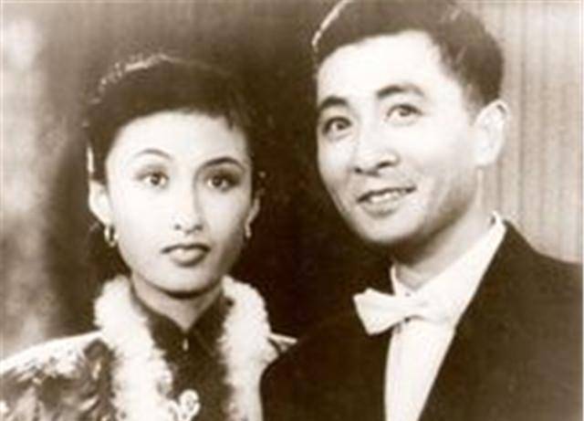 郑安娜走后,冯亦代很长时间内,对亡妻都有着难以抑制的思念.