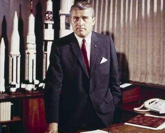 名德国战犯,自信科技无敌,苏联笑了,放出个"囚犯"_科罗_廖夫_布劳恩