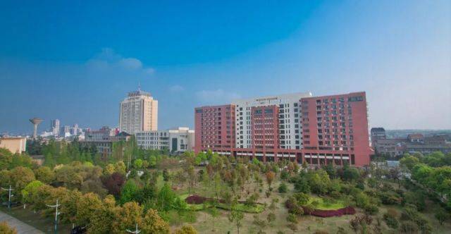 长江大学就业怎么样?石油专业就业率长期稳定95%以上!