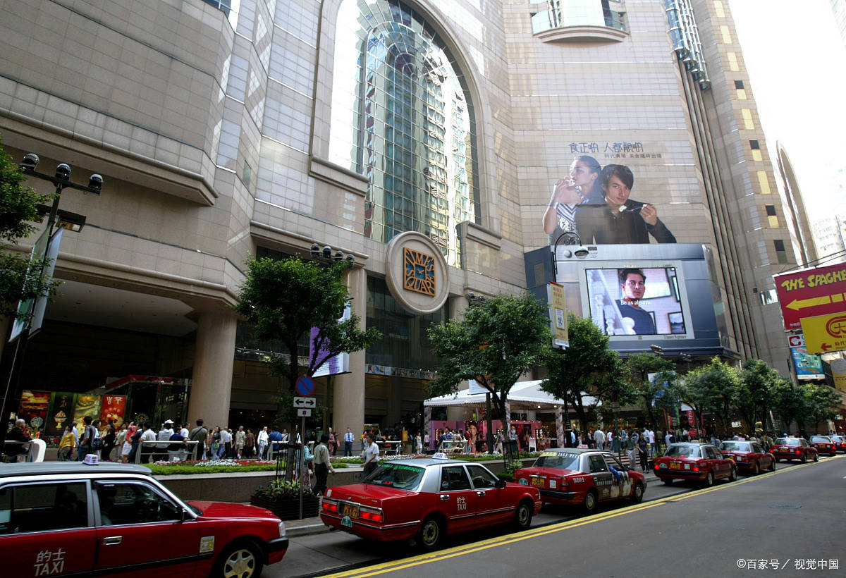 上环/中环>半山扶梯>嘉咸街>石板街>艺穗会>太平山顶缆车>天星小轮>