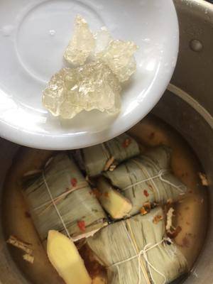 简单粽叶包肉做法减肥人可不要学