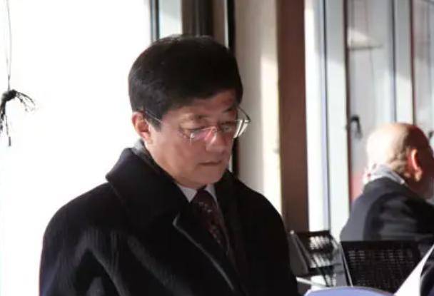 原创美国最忌惮的中国企业家资产百亿任建新却把公司上交给了国家