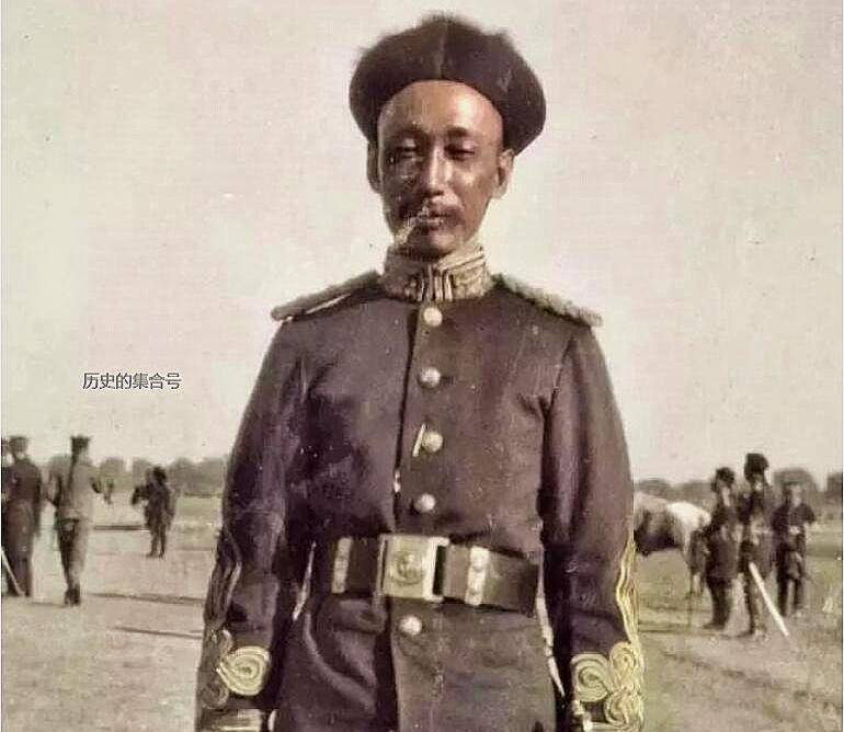 原创这是清军太现代化装备焕然一新仔细看那军装中西结合典范