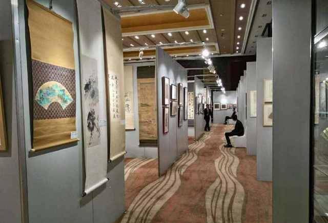 原创溥仪贴身侍卫的后代祖传字画不愿卖给国家结果拍卖了一千多万