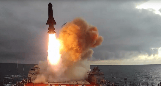 sputnik新闻社和电台报道称,俄罗斯太平洋舰队的旗舰导弹巡洋舰瓦良格