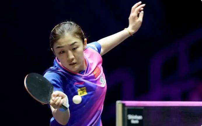 被陈梦横扫,谁注意张本美和称呼改变,爸爸表态真实_比赛_国乒_球拍