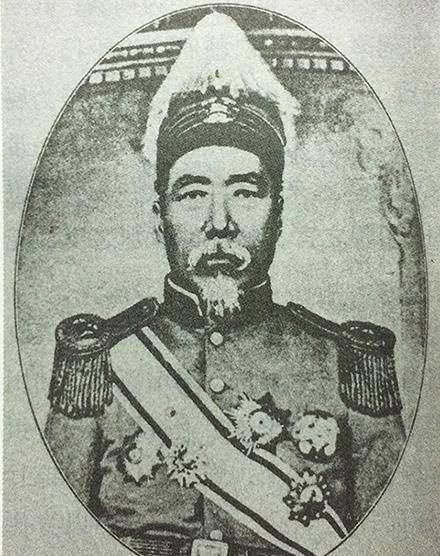 马鸿逵在回忆录中说:"我三伯父马福寿,原是武秀才出身,惟不珍惜,年轻