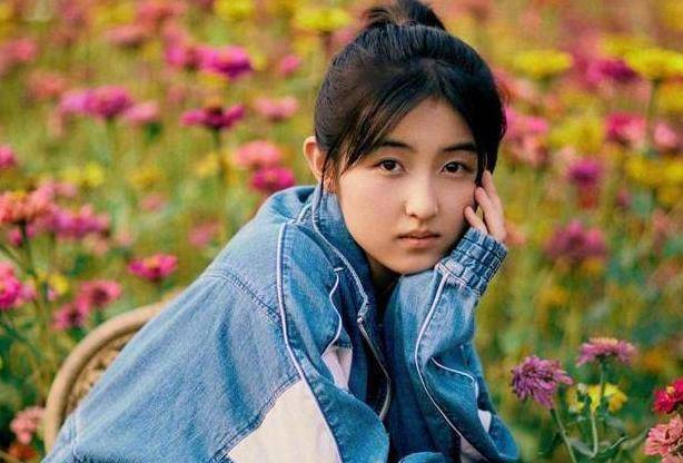 原创原创8岁作为冯女郎19岁是四小花旦之首张子枫是谁在力捧