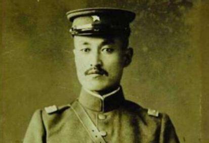 他是奉系有名爱国将领,与妻子伉俪情深多年,二人终为国慷慨赴死_郭松