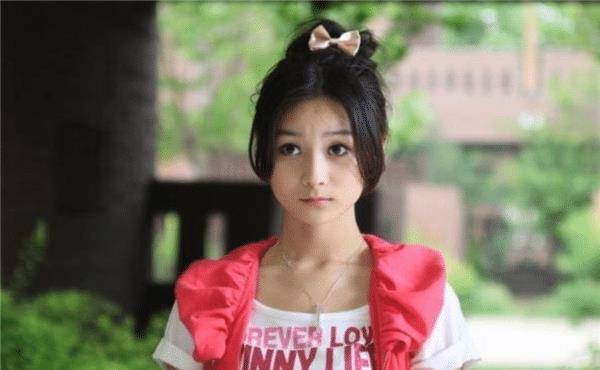 《铠甲勇士》杨欢迎有印象吗?如今与李现搭档合作,又a又飒!