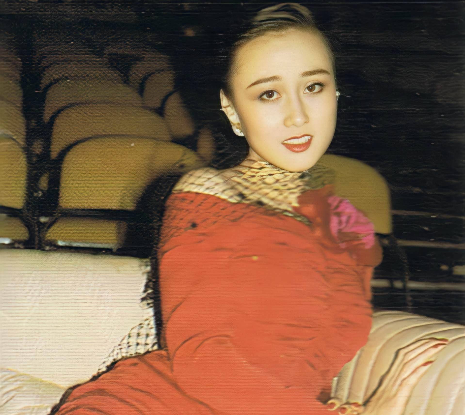 原创同为李连杰女儿为何黄秋燕女儿和利智女儿差距这么大