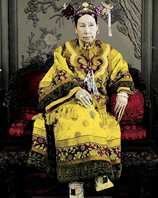 原创五岁时与父亲目睹大盗康小八被捕五十年后仍难忘其英俊相貌