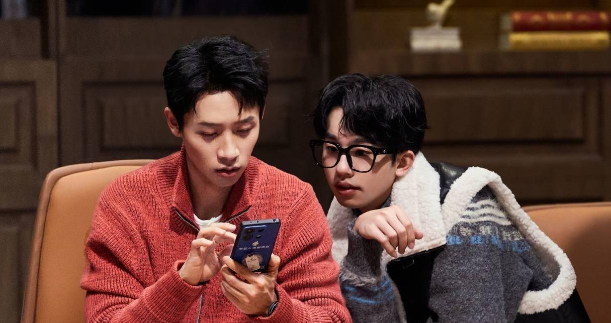 魏晨被人们称为"梗王",而魏大勋则贡献了许多经典瞬间.