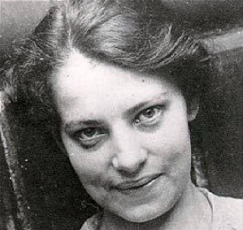 她是乡下姑娘,摇身一变成皇室公主,晚年身份被识破却已富贵一生_安娜