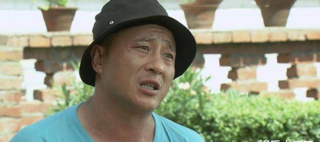 在演戏和小品上,刘小光深受大众喜爱,只不过刘小光的生活却不敢恭维
