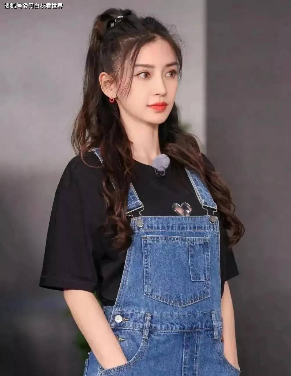 35岁杨颖和25岁杨超越一个咖位不仅颜值被秒杀口碑更尴尬