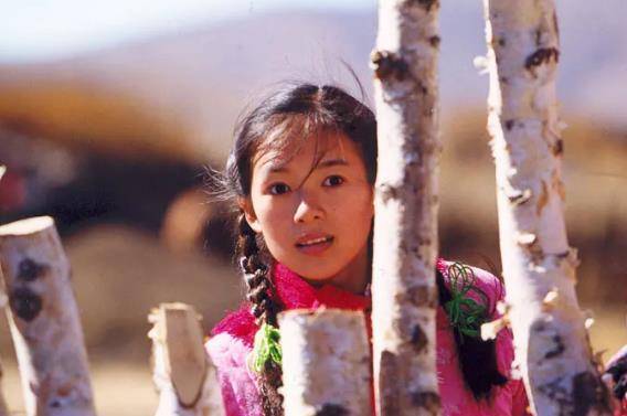 原创曾黎角色被抢倒贴丑男中戏第一校花出道20年只能演配角