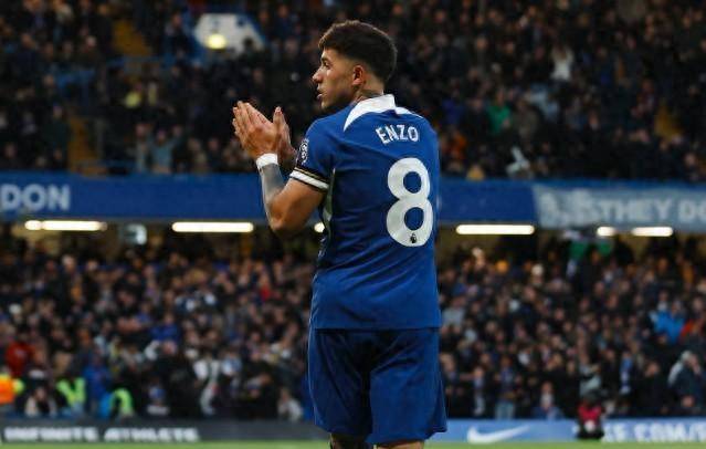 原创伦敦足球恩佐未归队参加周四训练能否出战伯恩利有待评估