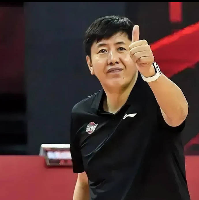 如果,我是说如果,如果丁伟老师还赖在山东男篮执教的话,那么,把王岚钦