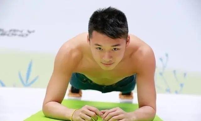 陈艾森未来可期加油!再来看看奶油小生之称的练俊杰吧!