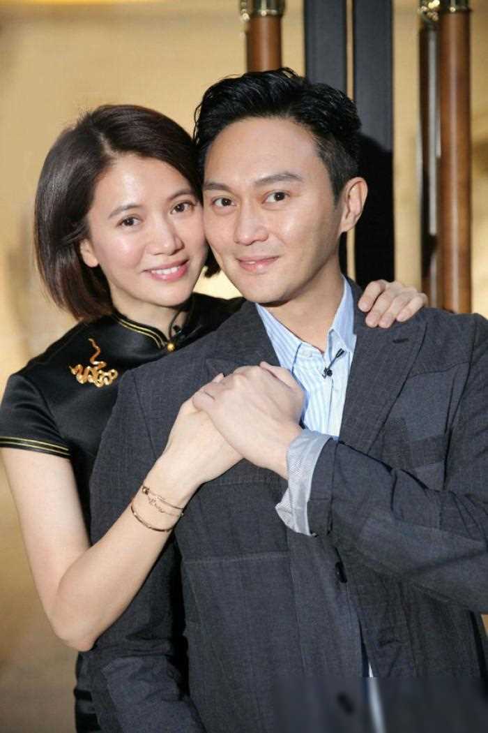 杨澜的丈夫外貌平平,身材肥胖,与她的主持人身份形成鲜明对比.