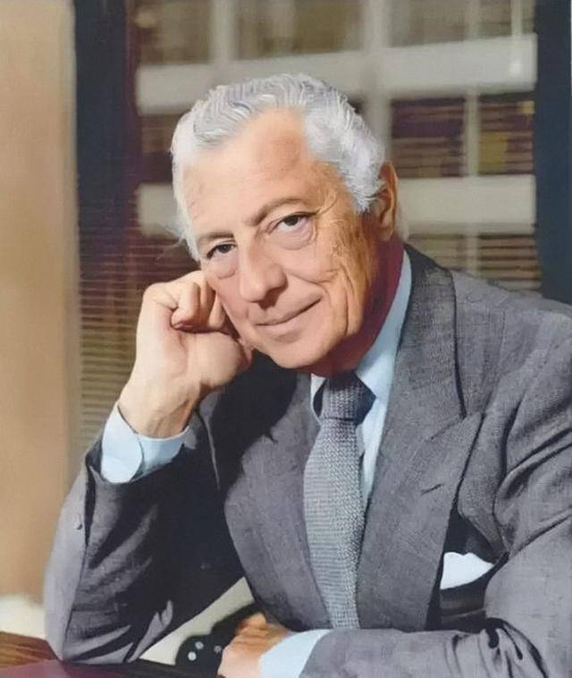 原创意大利教父一生唯一缺点对人过于尊重去世欧洲七国降半旗