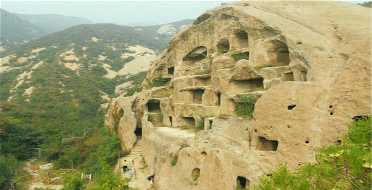 最大的落崖居,千年谜团至今未解,号称中华第一大迷宫_延庆_北京_石壁