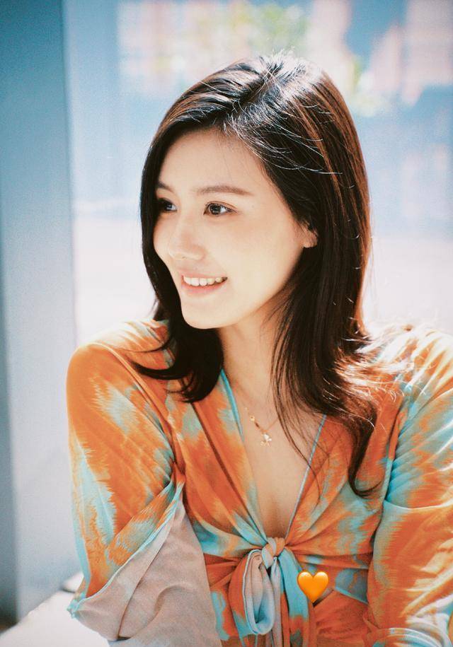 中国游泳领域的风云女将刘湘展示完美身姿_仰泳_身材_女子