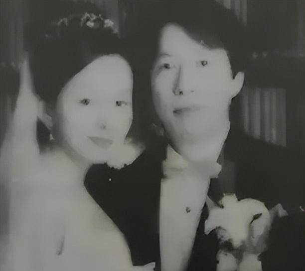 原创54岁雪姨乘风破浪35岁生子历经2段婚姻如今单身很快乐