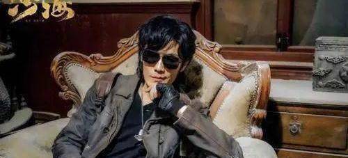 里不讨喜的他,戏外是个戏痴美男,出道18年不温不火_角色_剧中_祁王