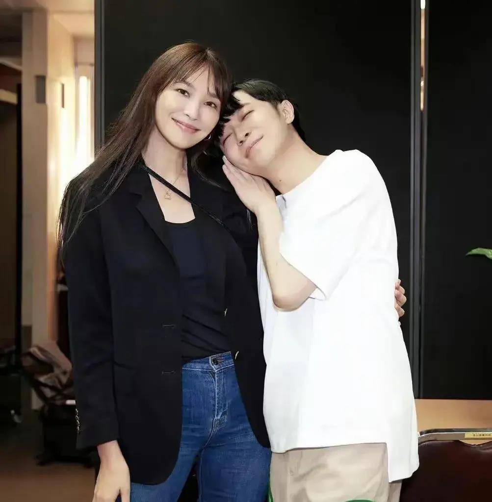 纪晓波近况曝光还跟吴佩慈在一起有望生五胎获林青峰送祝福