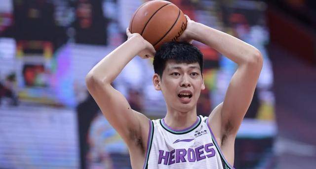 原创朱荣振展现潜力再度崛起辽宁男篮重返之路