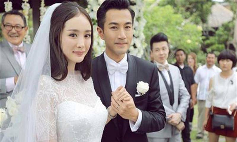 杨幂在参加某综艺真人秀节目时,被主持人问及是否会利用前男友的人际