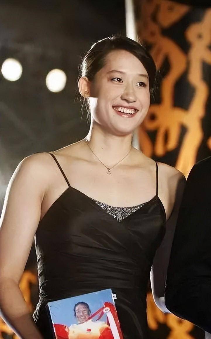 面对舆论,金炜坚决否认,澄清了谣言.可两年之后,他却反被自己打脸.