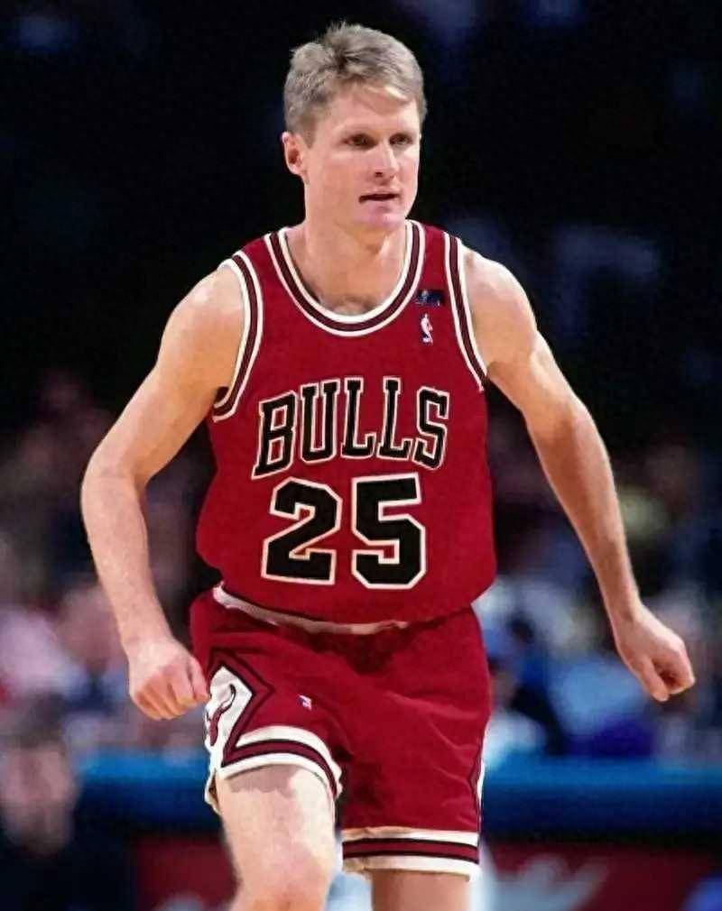 罗斯位居公牛队史分卫榜第二,其余四人分别是谁?_科尔_拉文_赛季