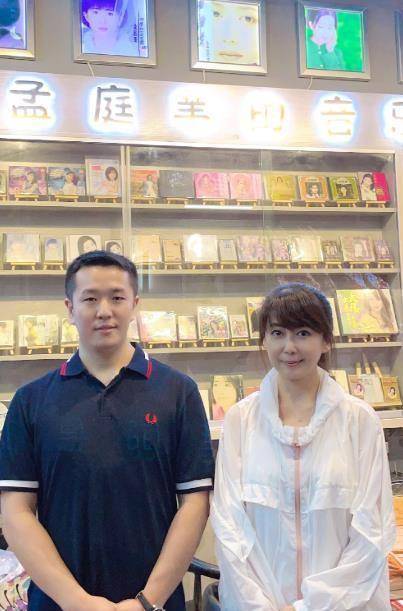 原创51岁孟庭苇状态似少女皮肤白皙不见皱纹网友嘴怎么了