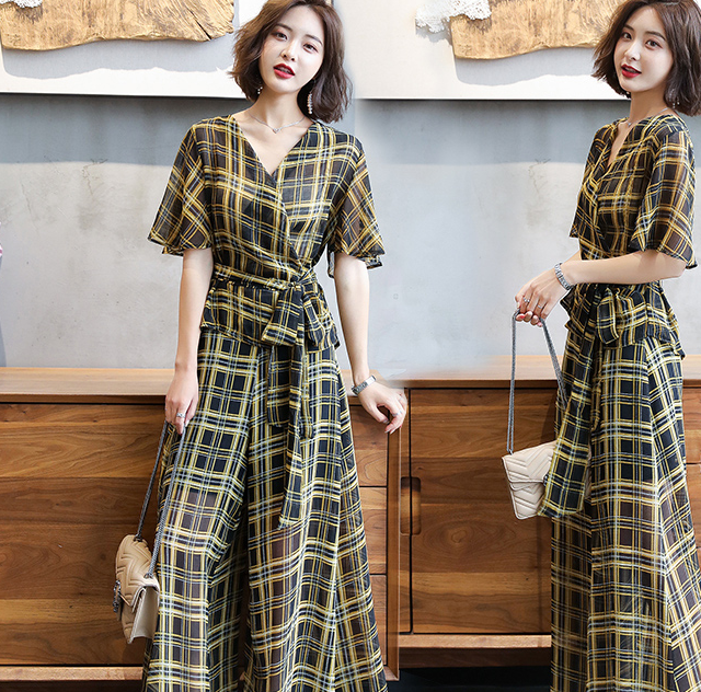 原创女人到40岁不妨多穿阔腿裤套装遮肉减龄女人味十足