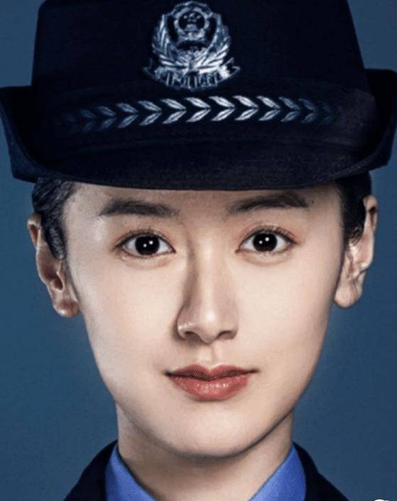 袁冰妍新剧《雷霆令》剧照流出,海报被p到判若两人