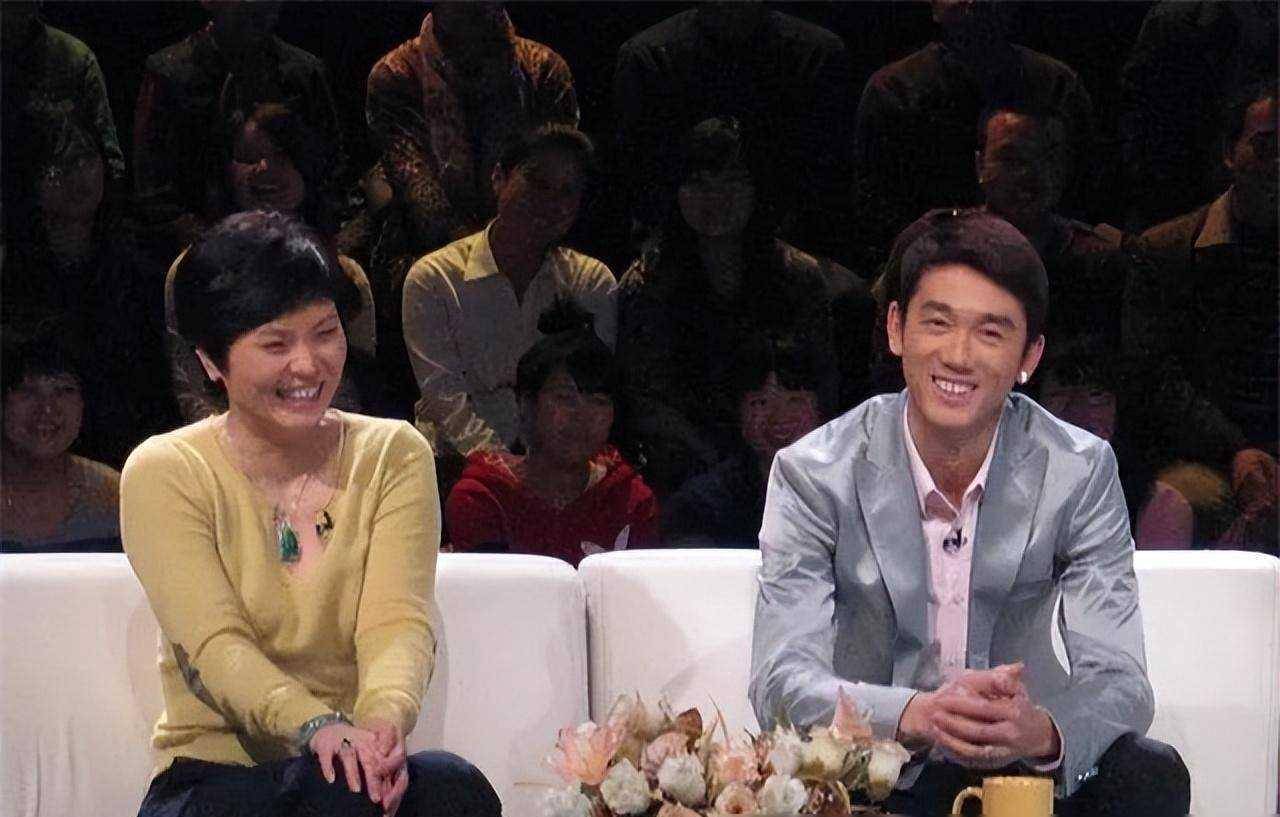 乒坛名将邬娜:比她小5岁的男子是国脚,儿子是网球名将_刘国梁_邓亚萍