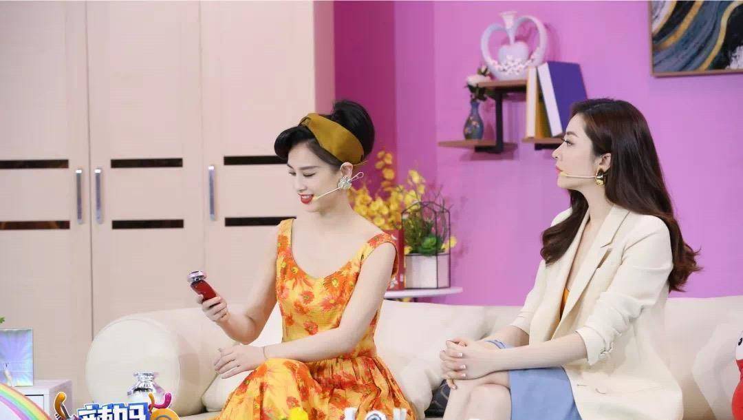 原创原创48岁小陶虹素颜太真实脸部浮肿皮肤下垂网友一看就没少保养