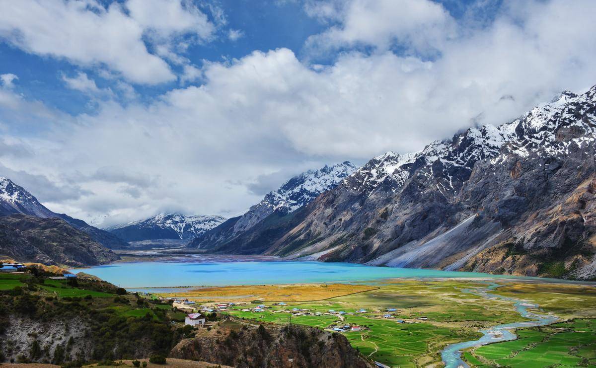 原创中国西藏一个绝美景点蓝天白云下如诗如画爱旅游的你不会错过
