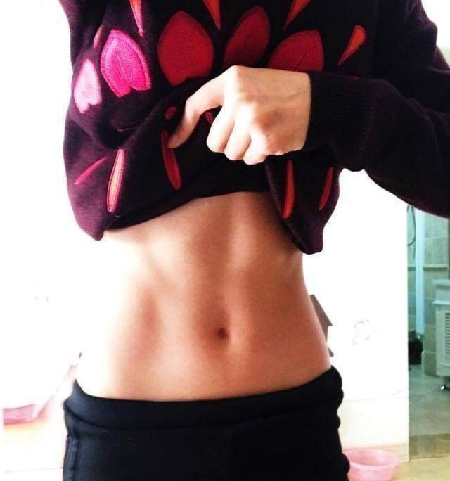 原创原创39岁的张萌体重从未超过90斤