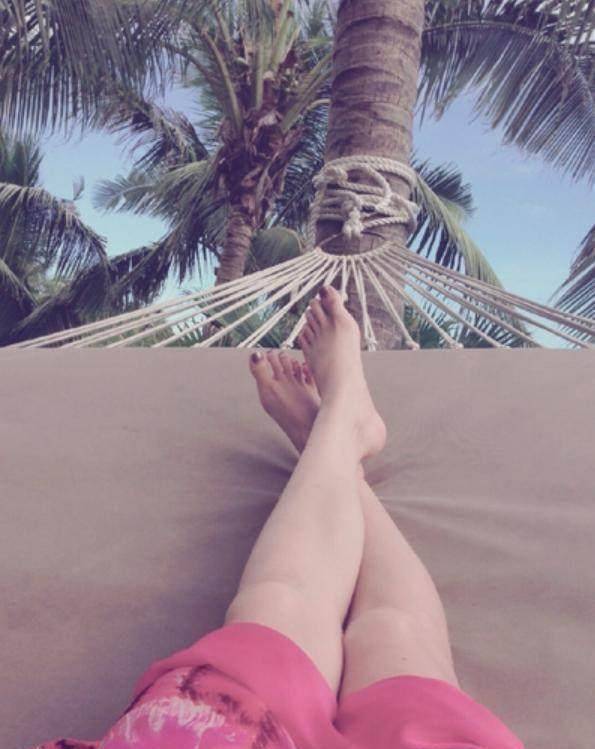 原创35岁车晓三亚旅行照流出网友离婚后不仅人美了日子也滋润了